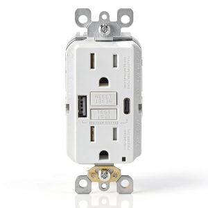 Leviton 15A SmartlockPro Self-Test GFCI Combination with Type A & Type-C USB in-Wall, USB Charger for Smartphones and Tablets, GUAC1-W-0